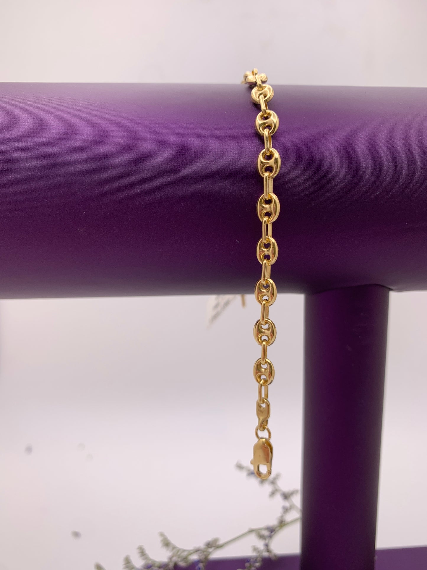 Women's Delicate Gold Bracelet 7"