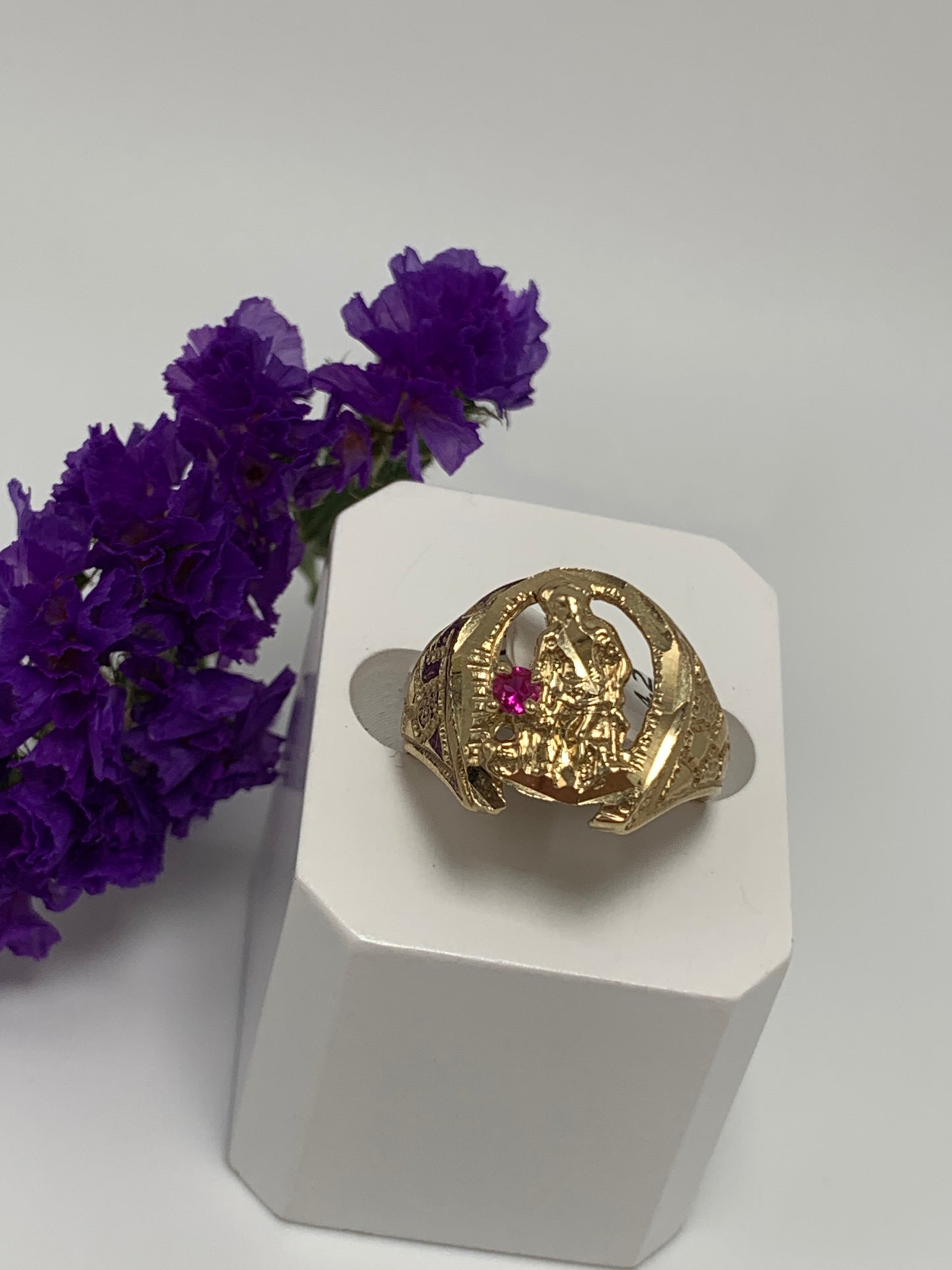 Anillo de San Lazaro