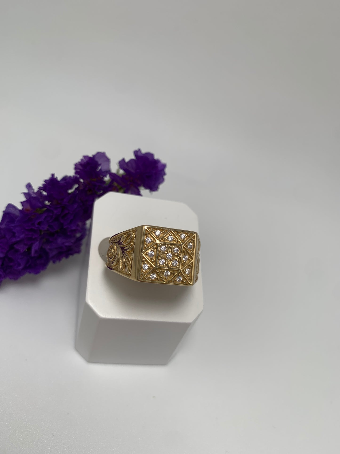 Anillo de Rosetta Pequena Para Hombre