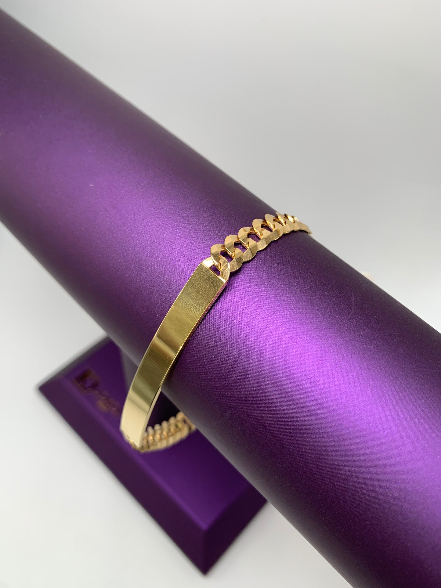 Manilla de Hombre con Placa