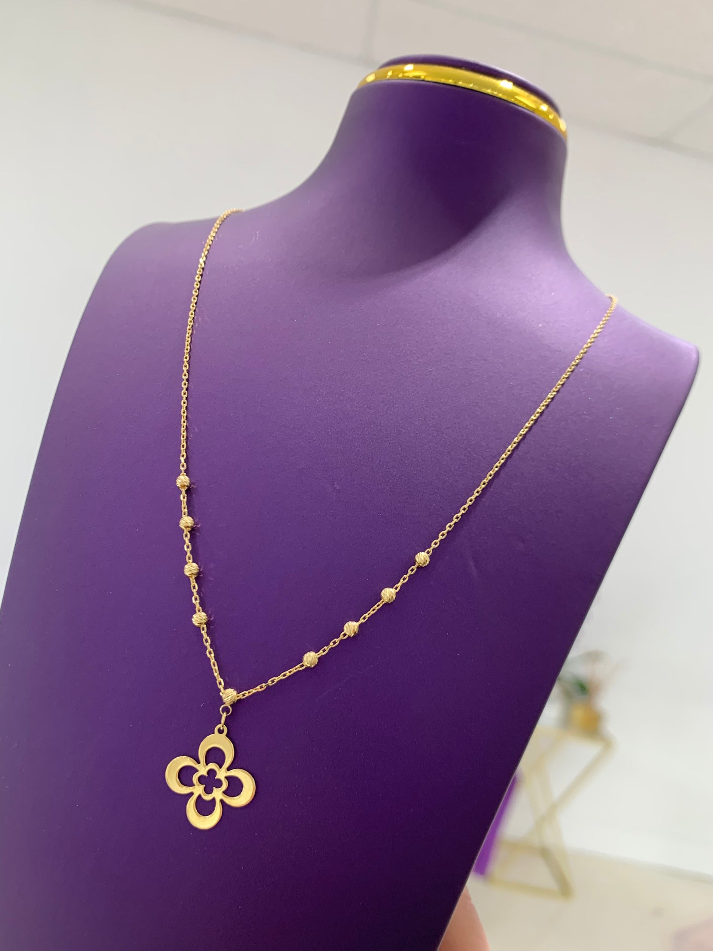 Cadena con Dije de Flor