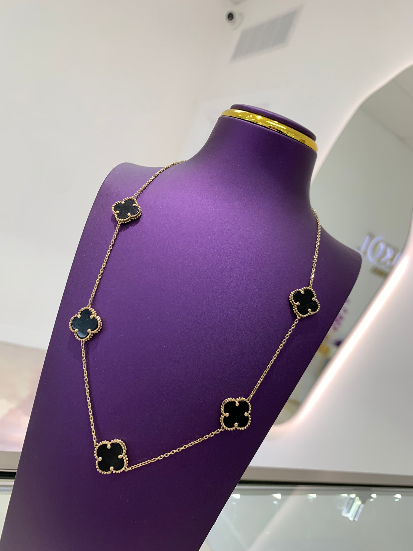 Four Leaf Clover Necklace Black